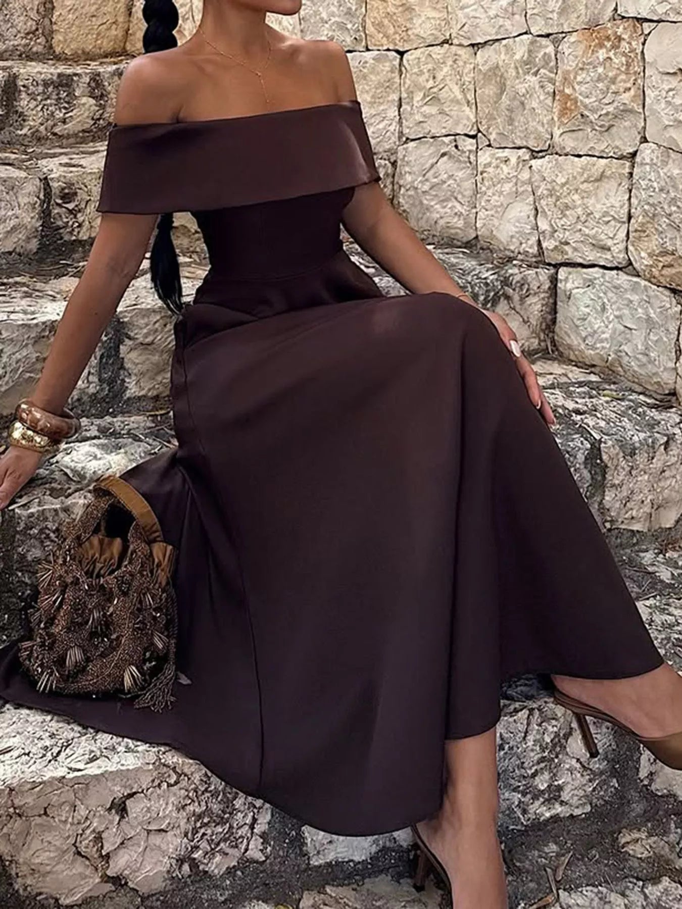 Off-shoulder A-line maxi dress in dark burgundy, off-the-shoulder neckline and A-line skirt
